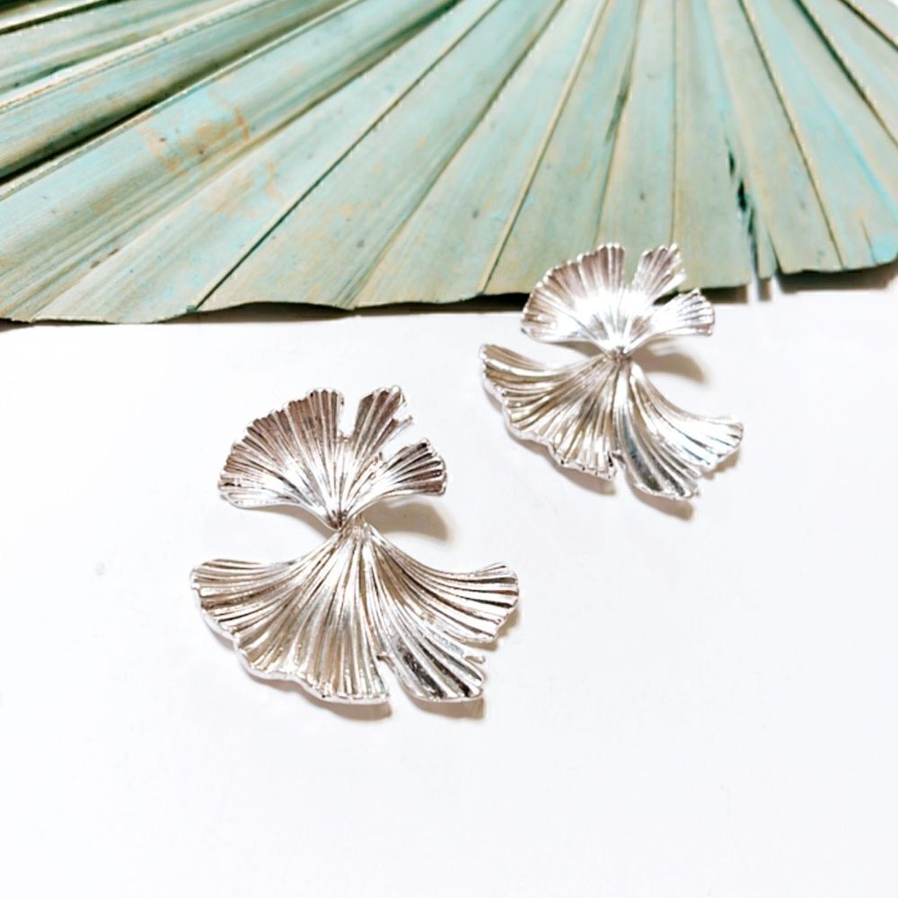 Ginkgo leaf earrings in silver #775
